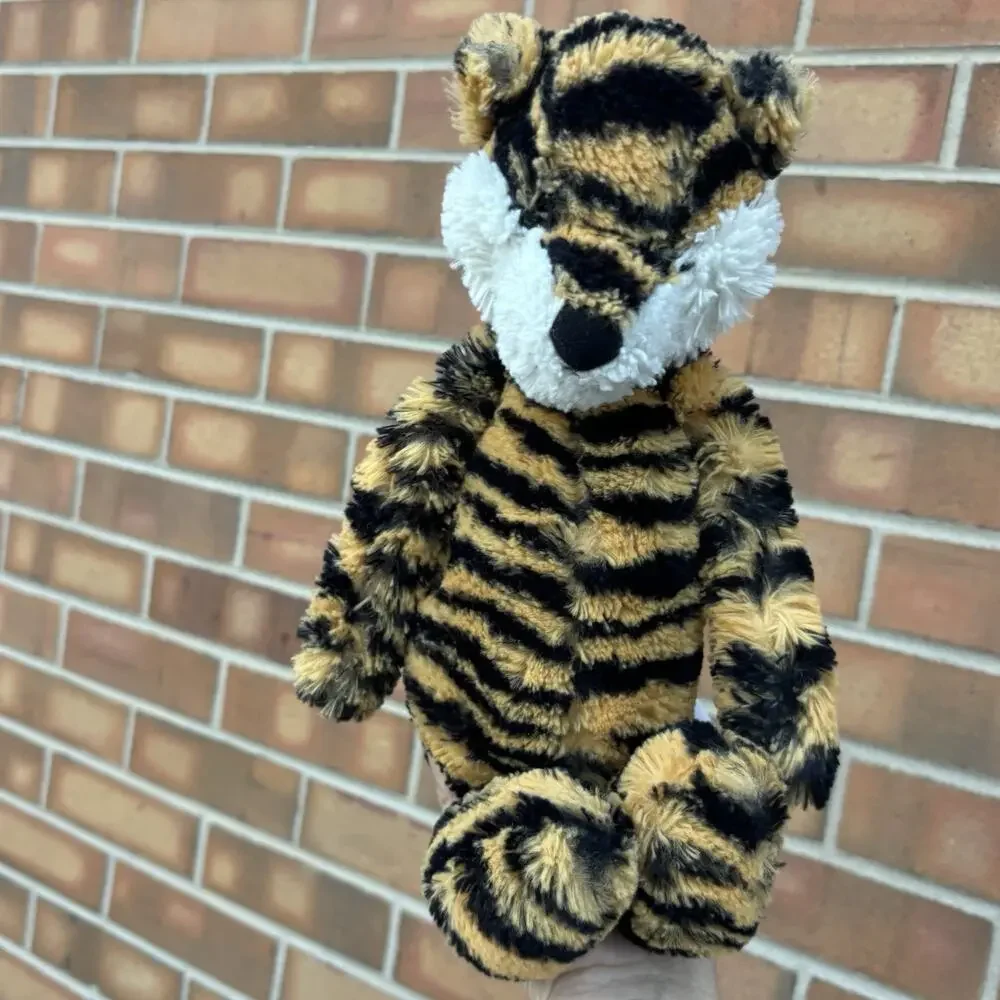 Rare Retired Jellycat Bashful Tiger 2011 JCINC3021